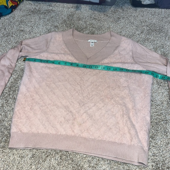 NWOT Stella & Dot V-Neck Fuzzy Knit Long Sleeve Sweater Blush Size Medium - Picture 11 of 11